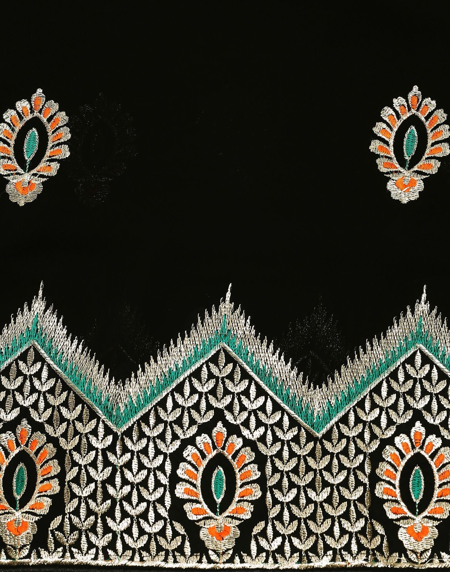 Black Embroidery Saree | Leemboodi