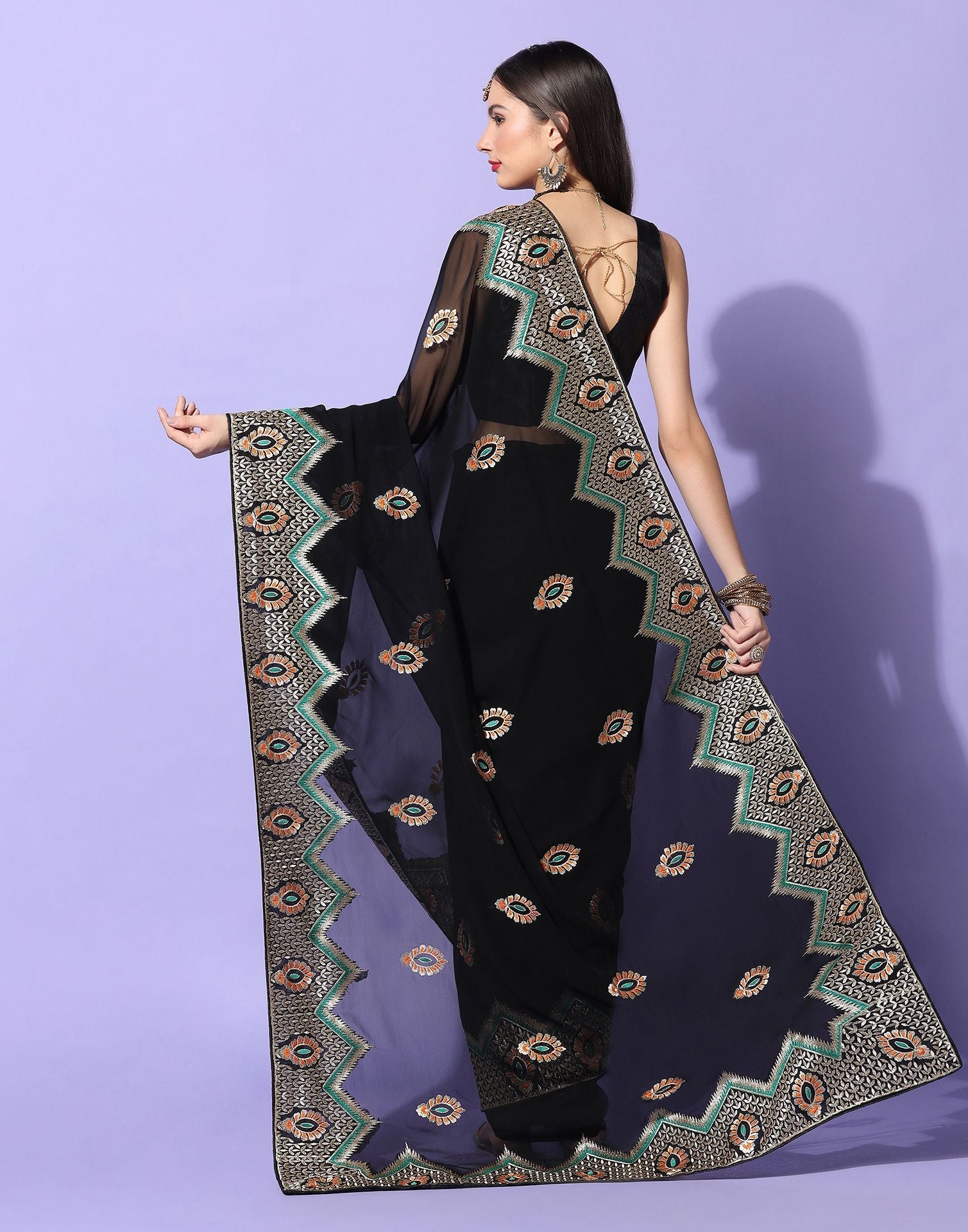 Black Embroidery Saree | Leemboodi