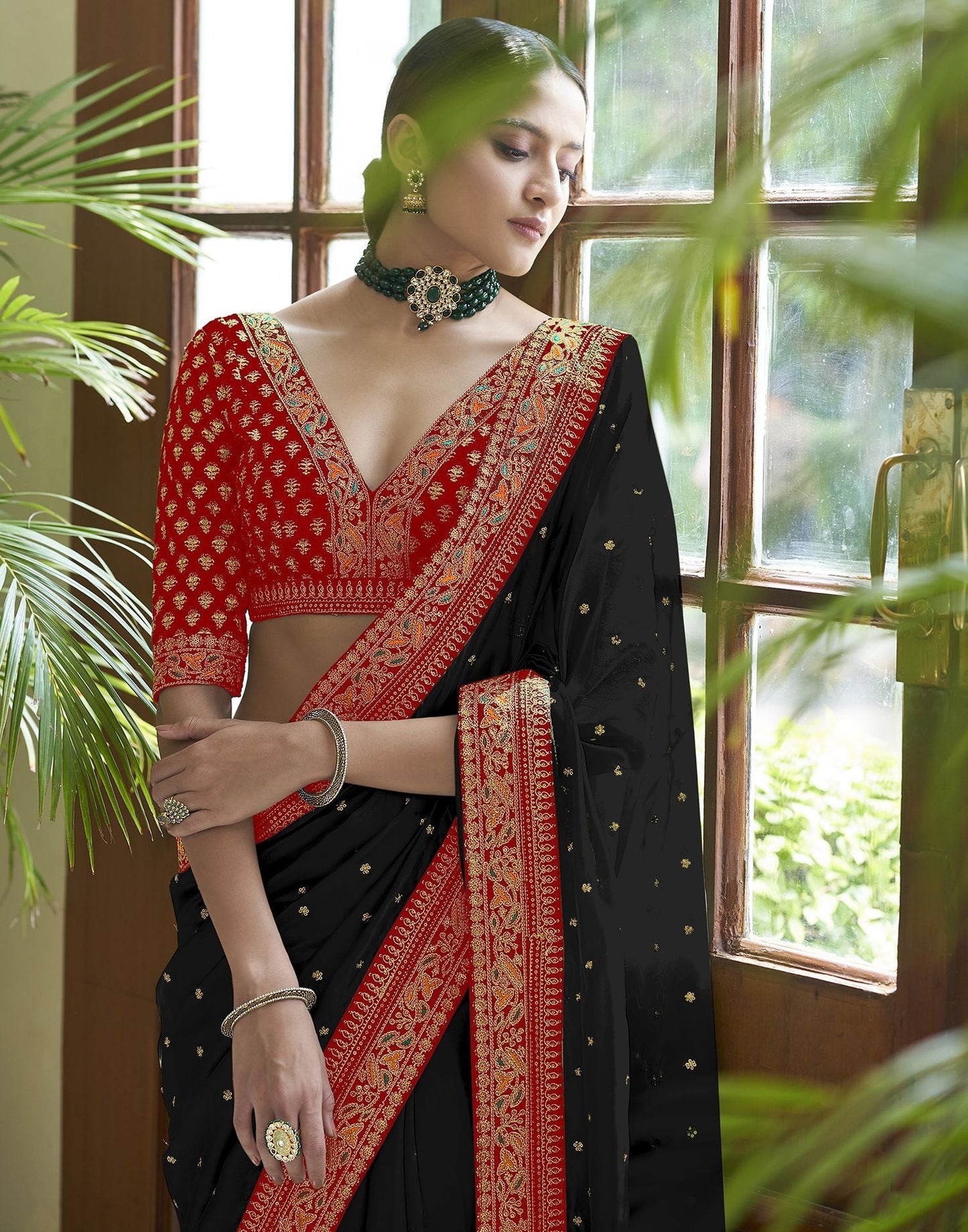Black Silk Embroidery Saree | Leemboodi