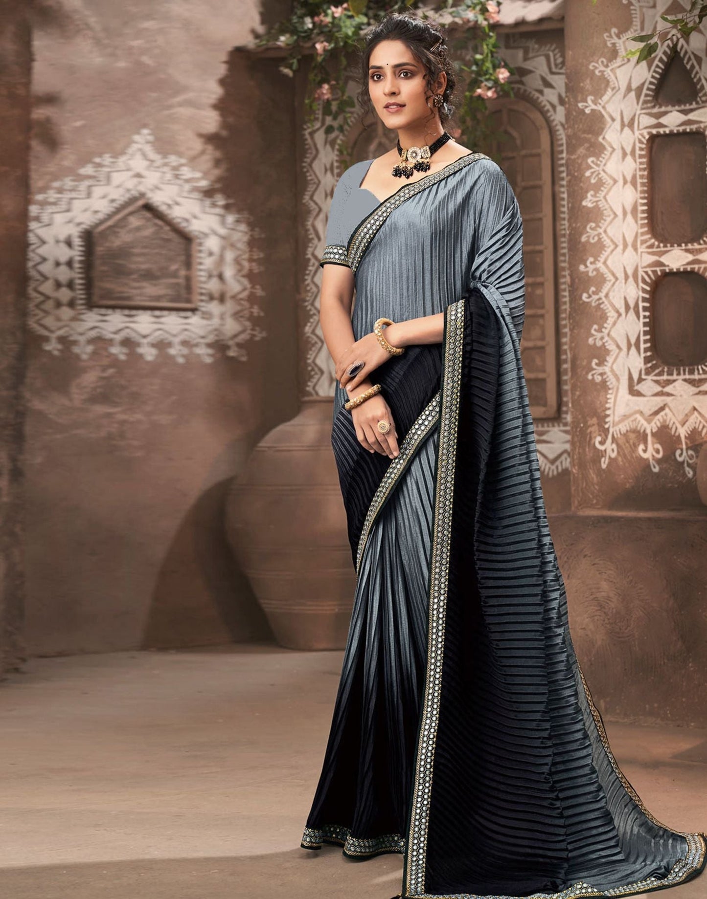 Black Plain Saree | Leemboodi