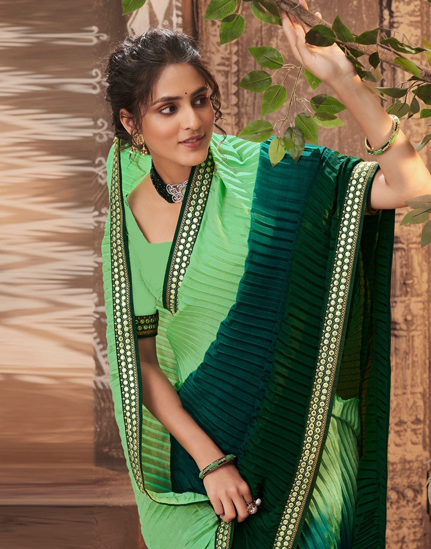 Light Green Plain Saree | Leemboodi