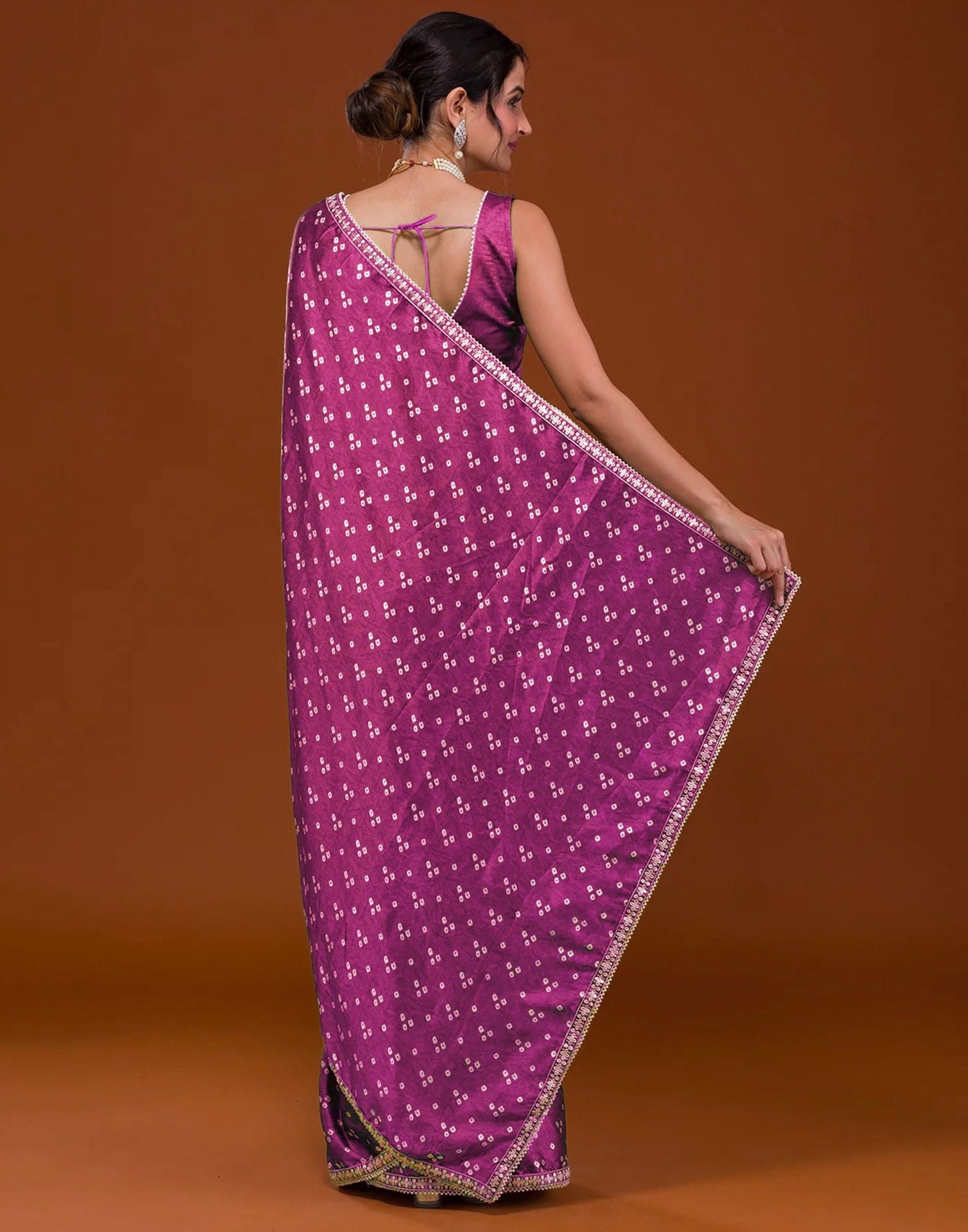 Magenta Silk Bandhani Saree | Leemboodi