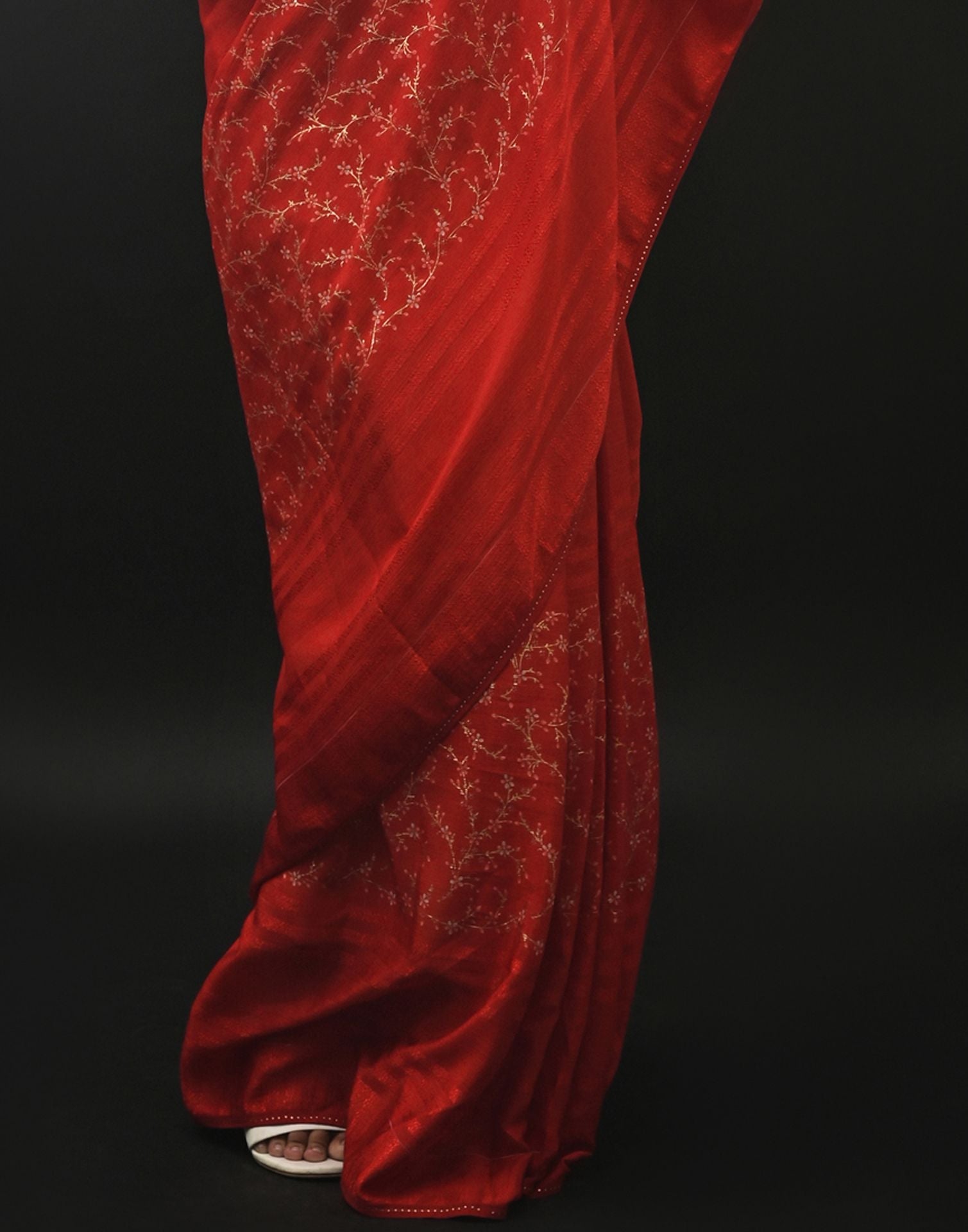Red Chiffon Printed Saree | Leemboodi