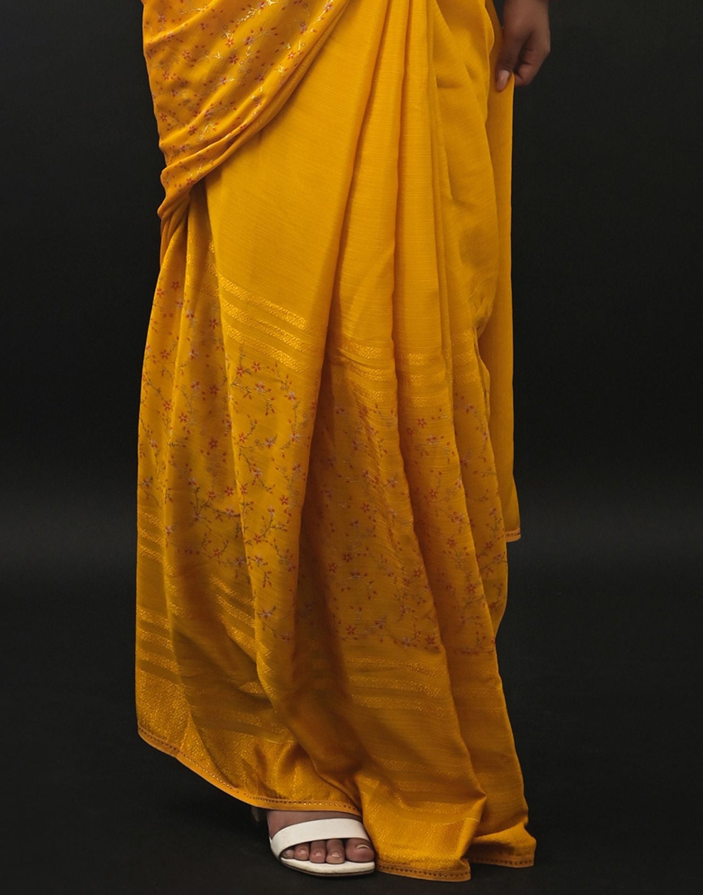 Turmeric Yellow Chiffon Printed Saree | Leemboodi