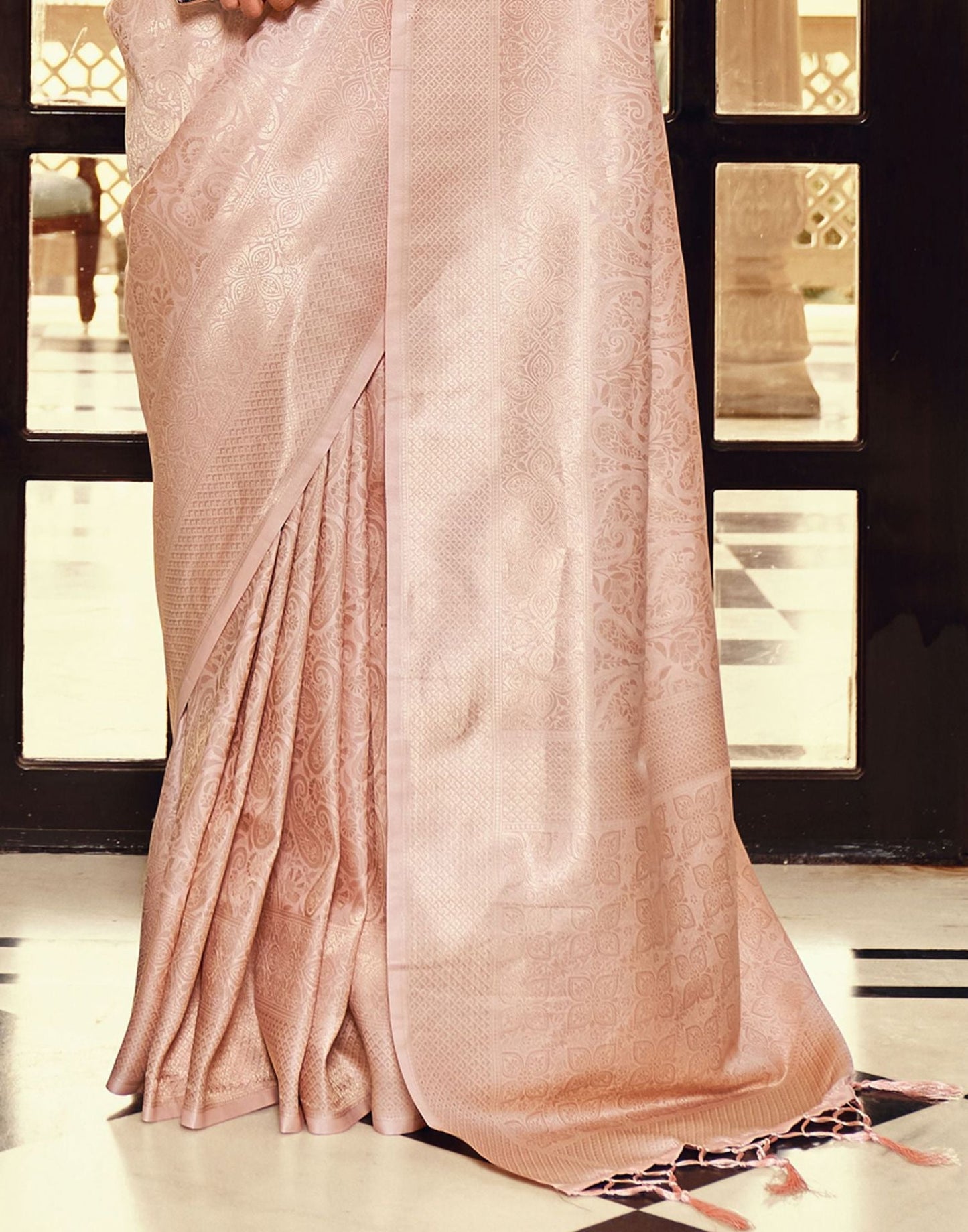 Cream Kanjivaram Silk Saree | Leemboodi