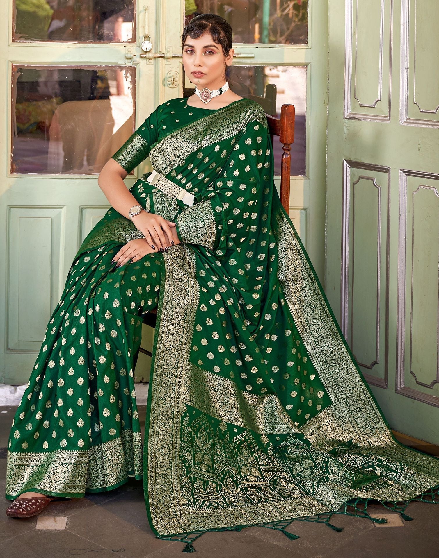 Green Banarasi Saree | Leemboodi
