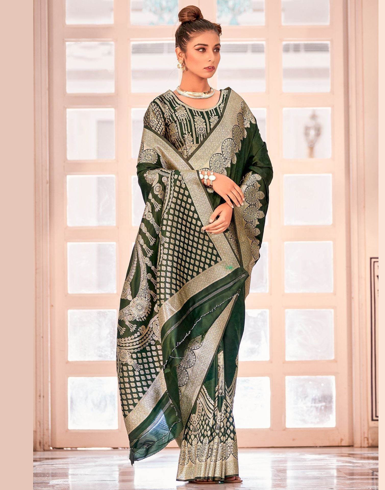 Dark Green Silk Banarasi Saree | Leemboodi
