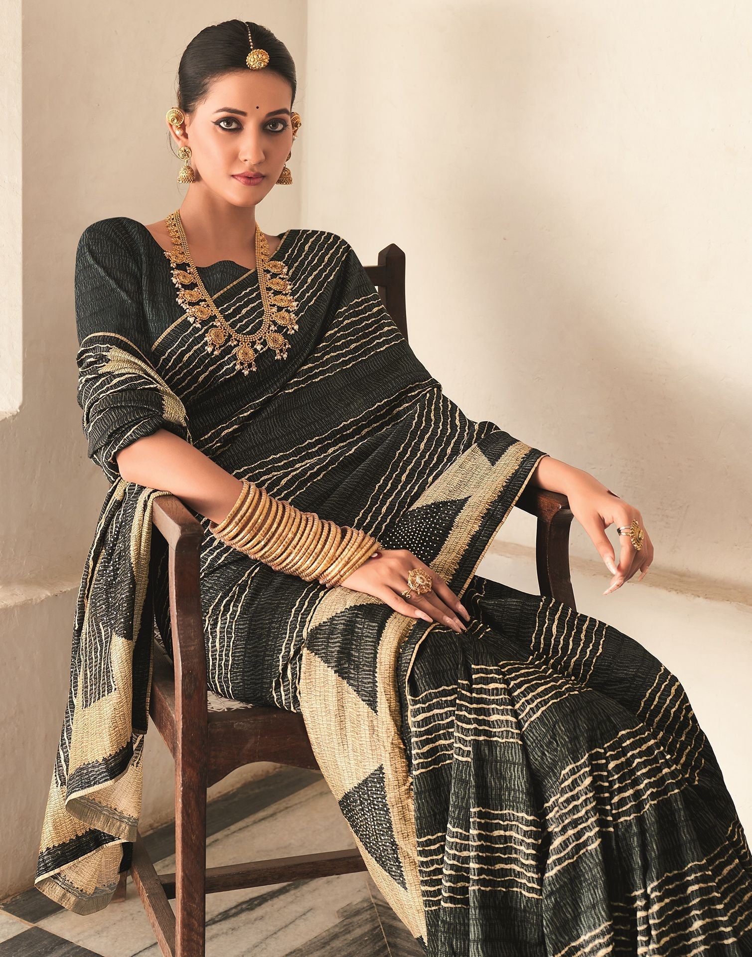 Black Silk Printed Saree | Leemboodi