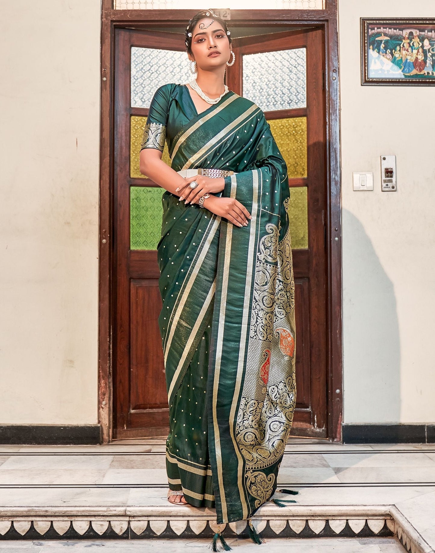 Dark Green Silk Banarasi Saree | Leemboodi