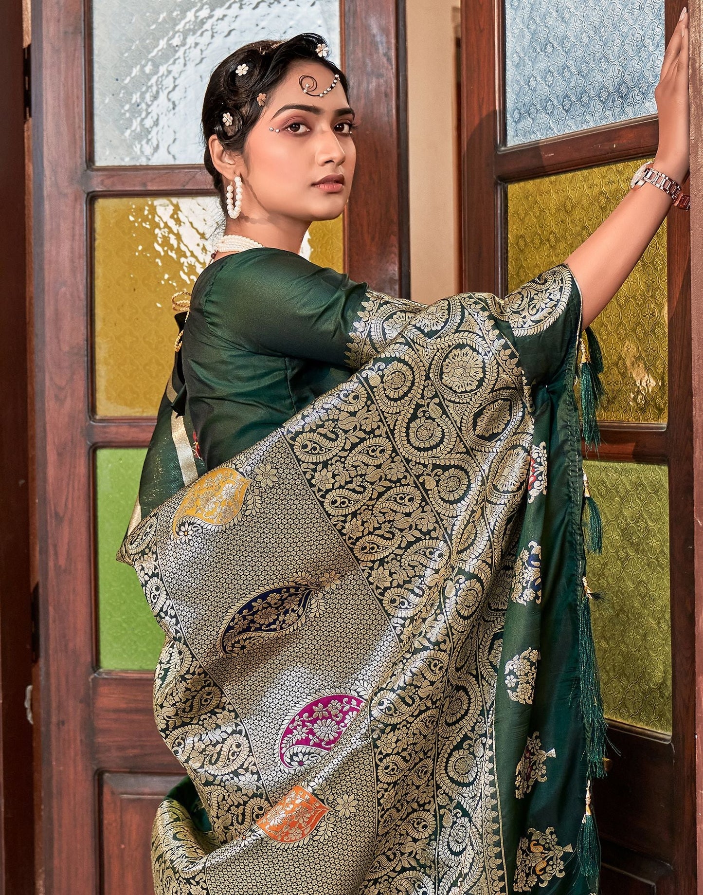 Dark Green Silk Banarasi Saree | Leemboodi