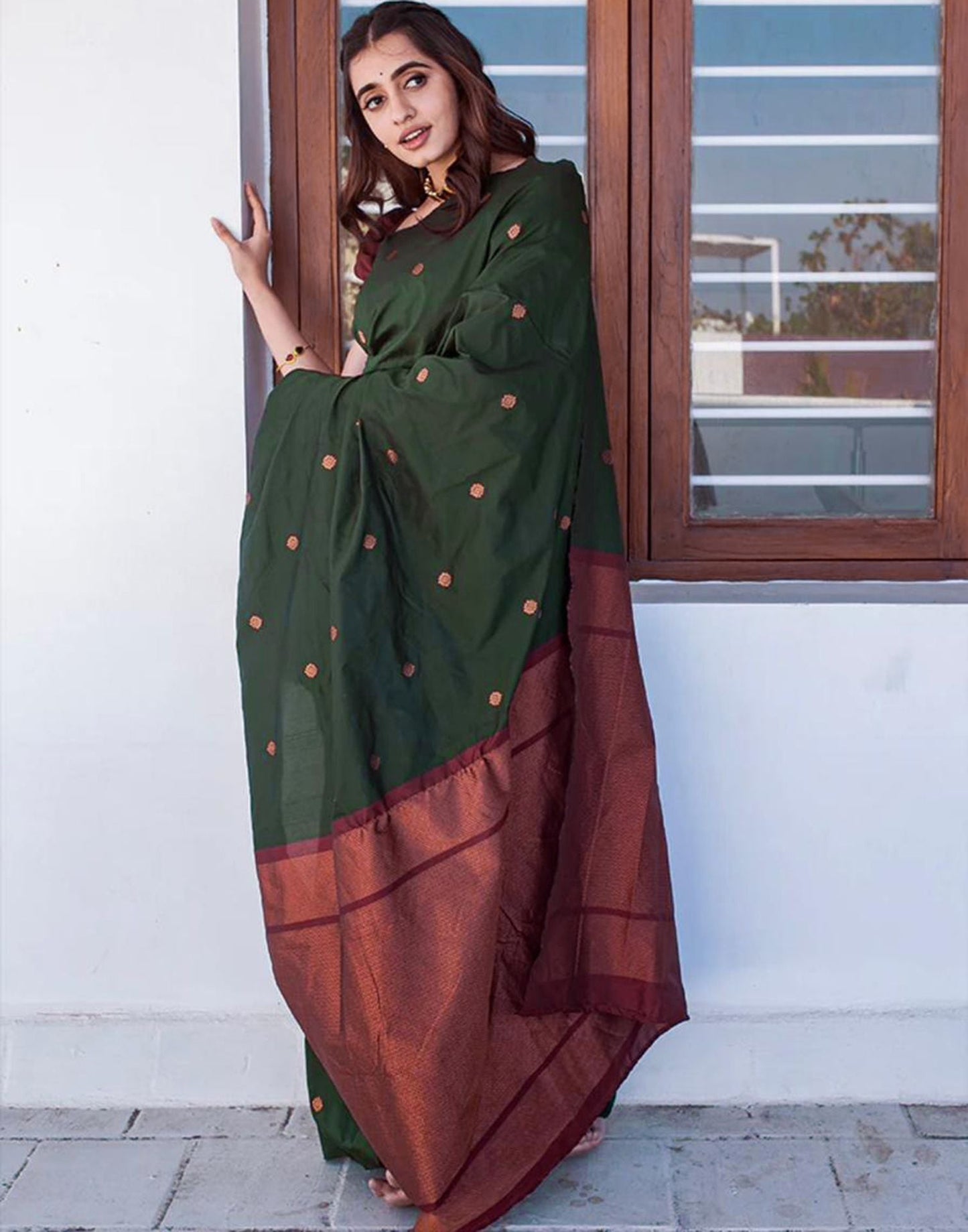 Dark Green Silk Banarasi Saree | Sudathi