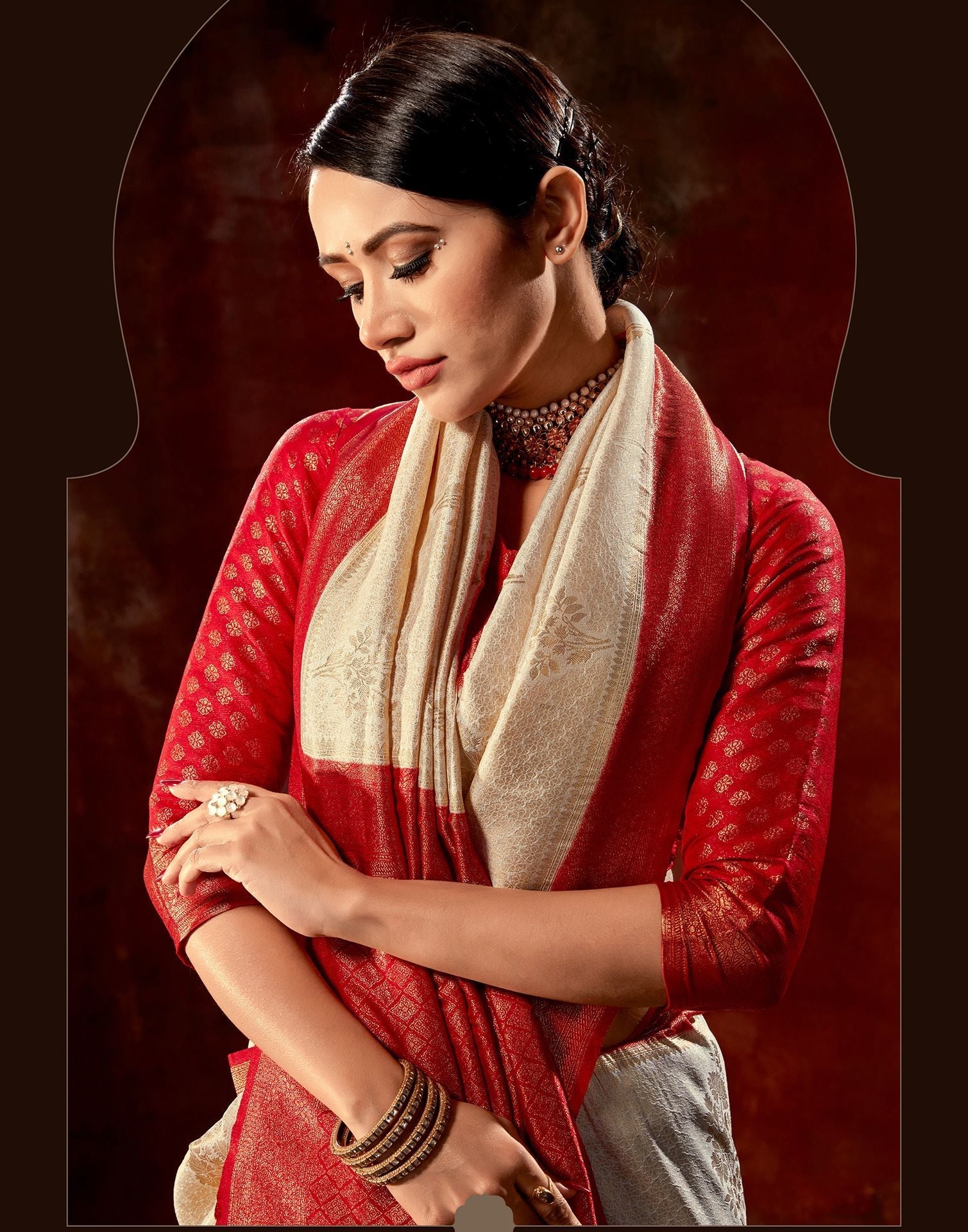 Cream Silk Banarasi Saree | Leemboodi