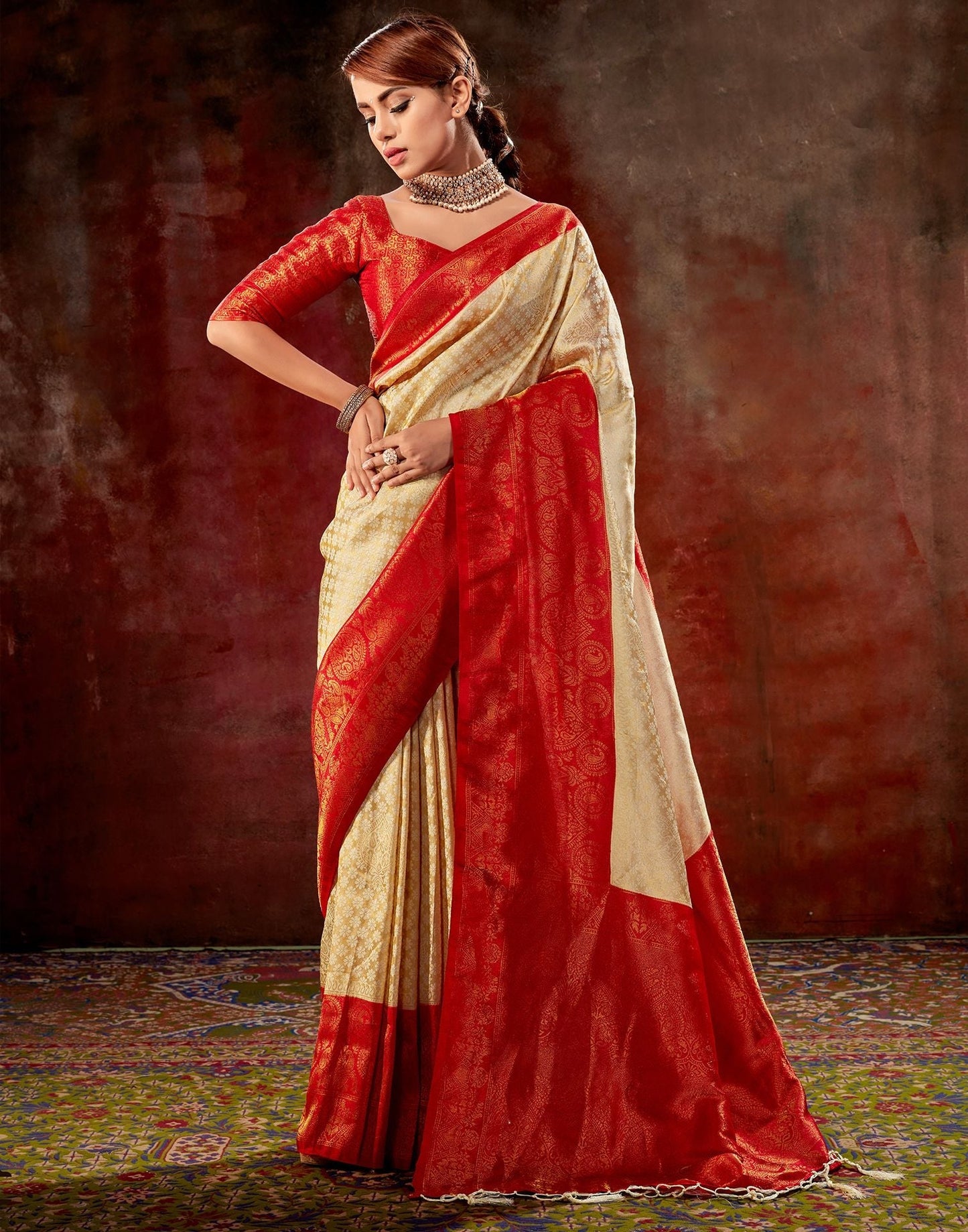 Beige Silk Banarasi Saree | Leemboodi