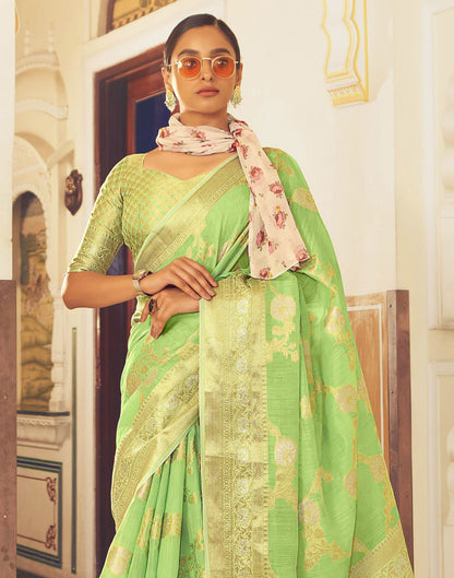 Parrot Green Banarasi Saree | Leemboodi