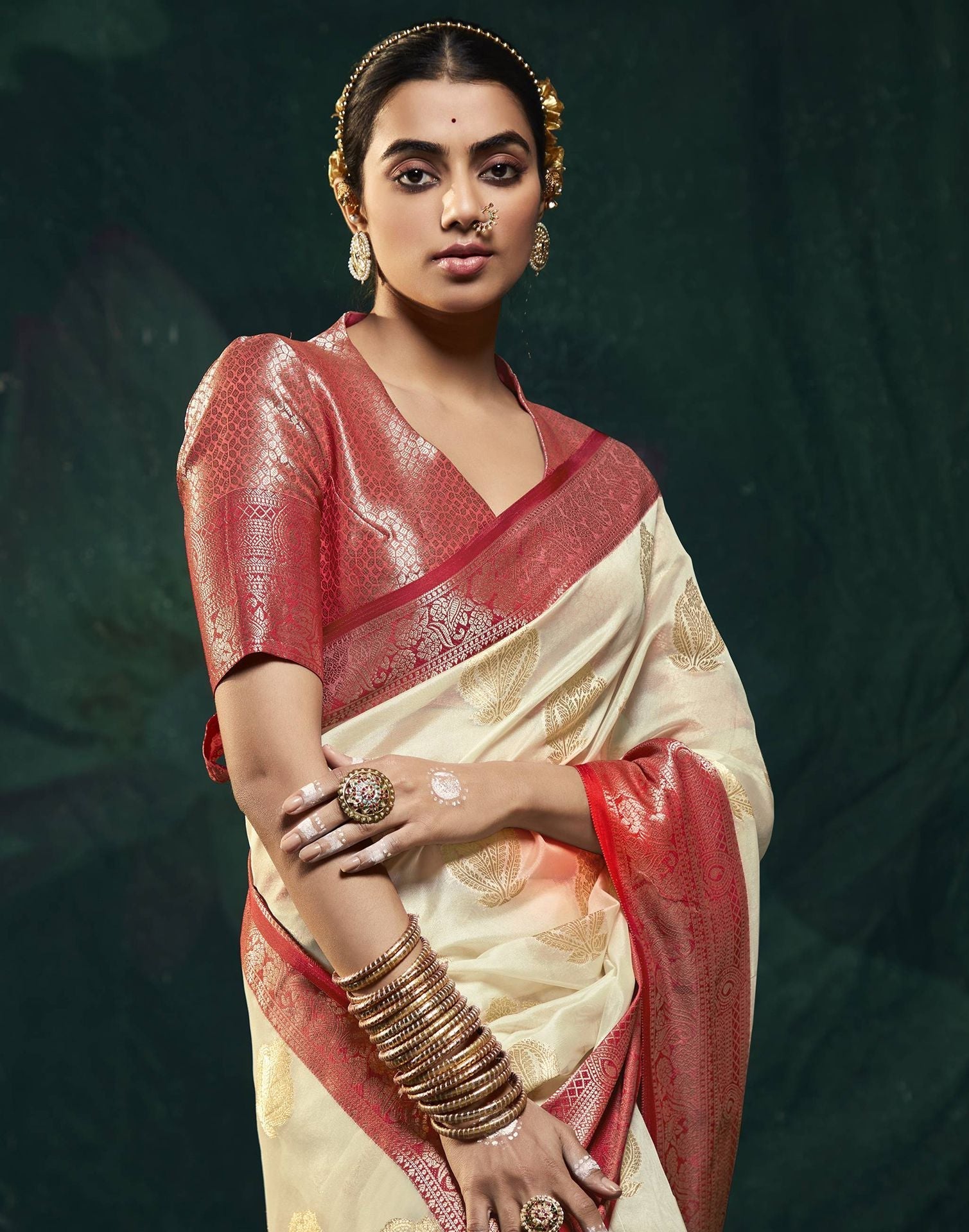 Cream Organza Banarasi Saree | Leemboodi