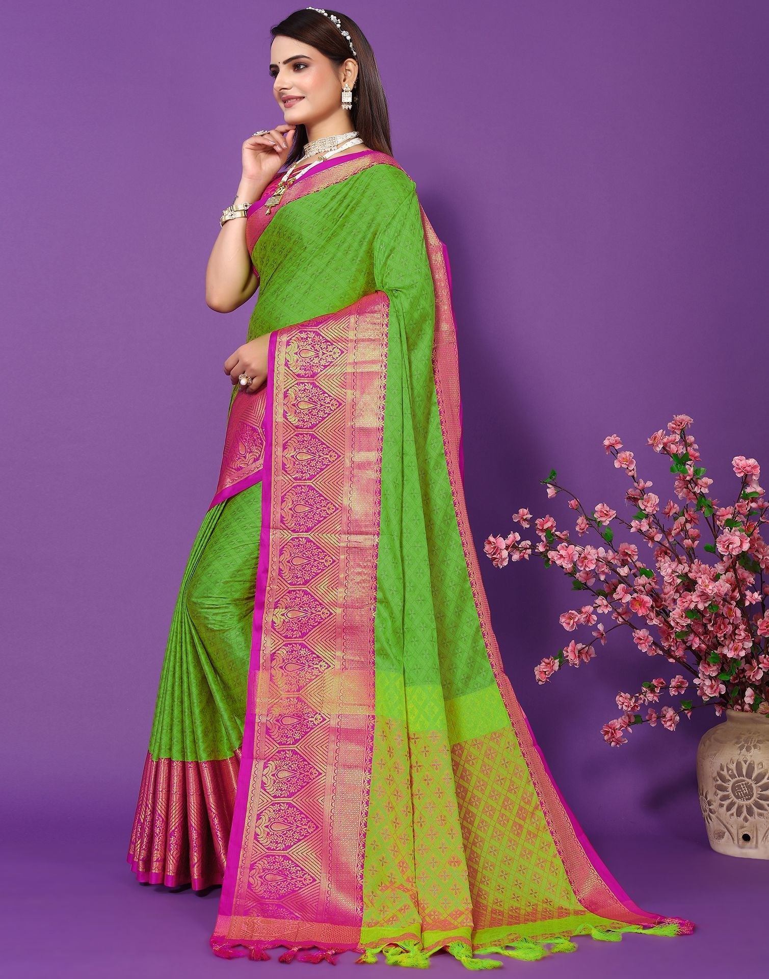 Parrot Green Cotton Saree | Sudathi