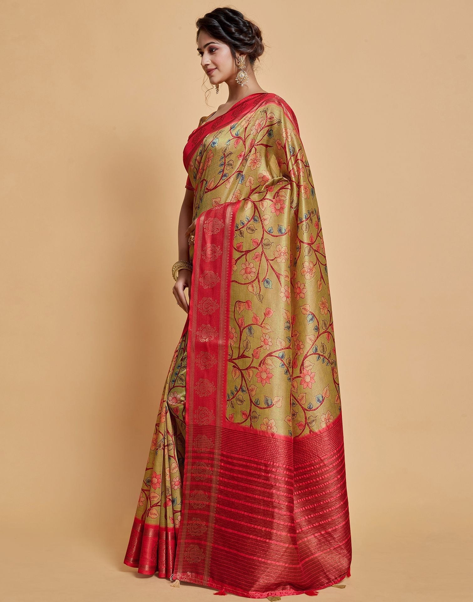 Parrot Green Floral Printed Viscose Silk Saree | Leemboodi