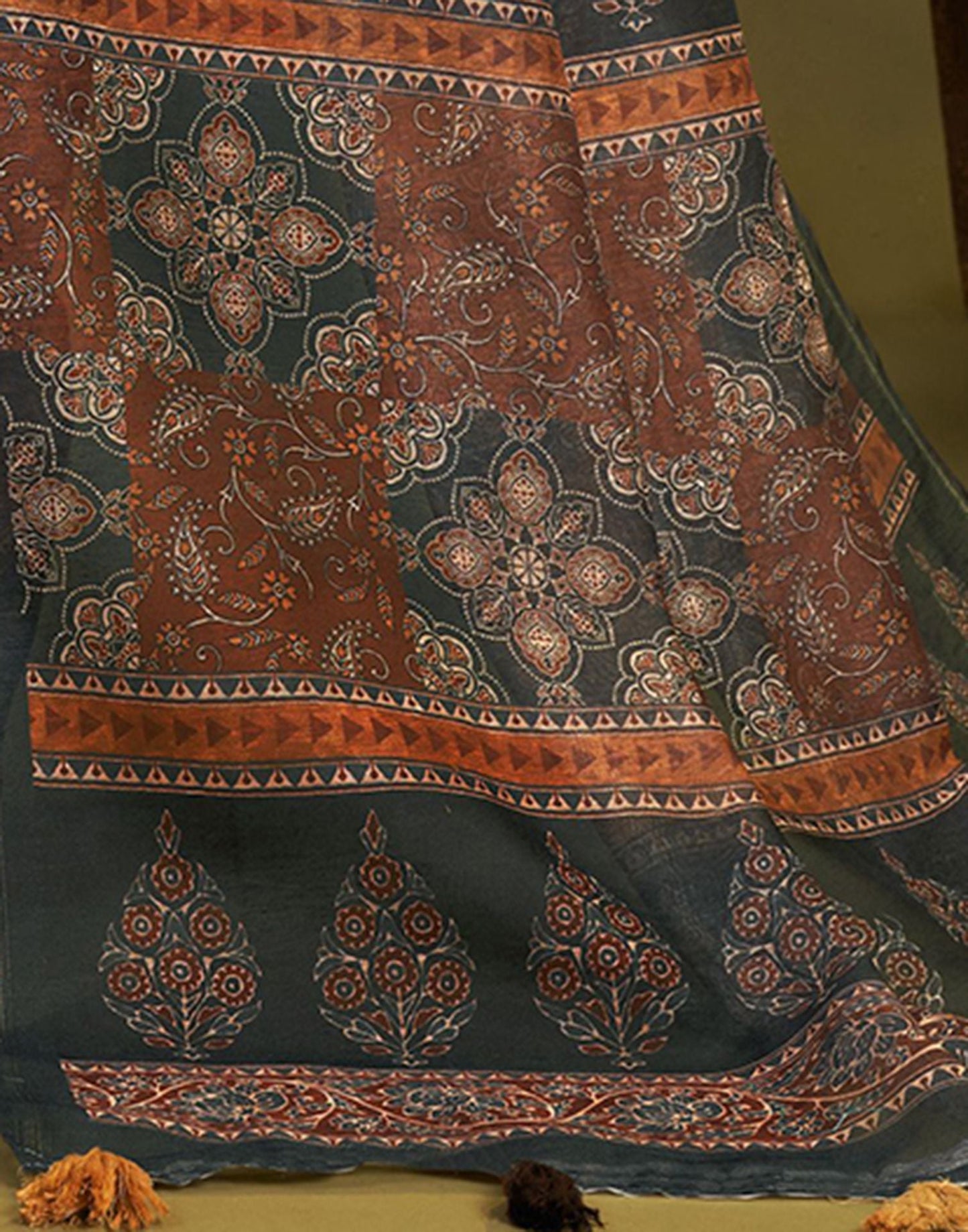 Navy Blue Cotton Digital Printed Saree With Tassel | Leemboodi