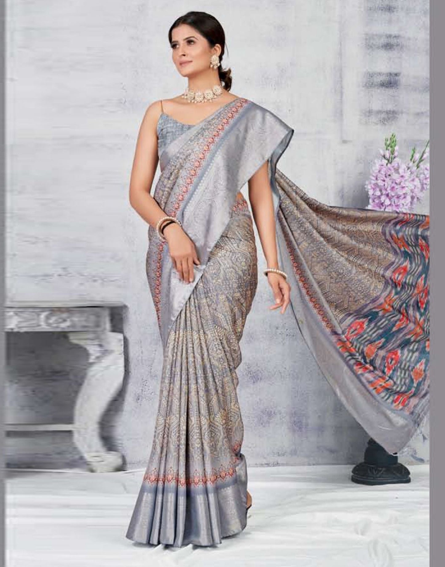 Grey Silk Digital Printed Saree With Tassel | Leemboodi