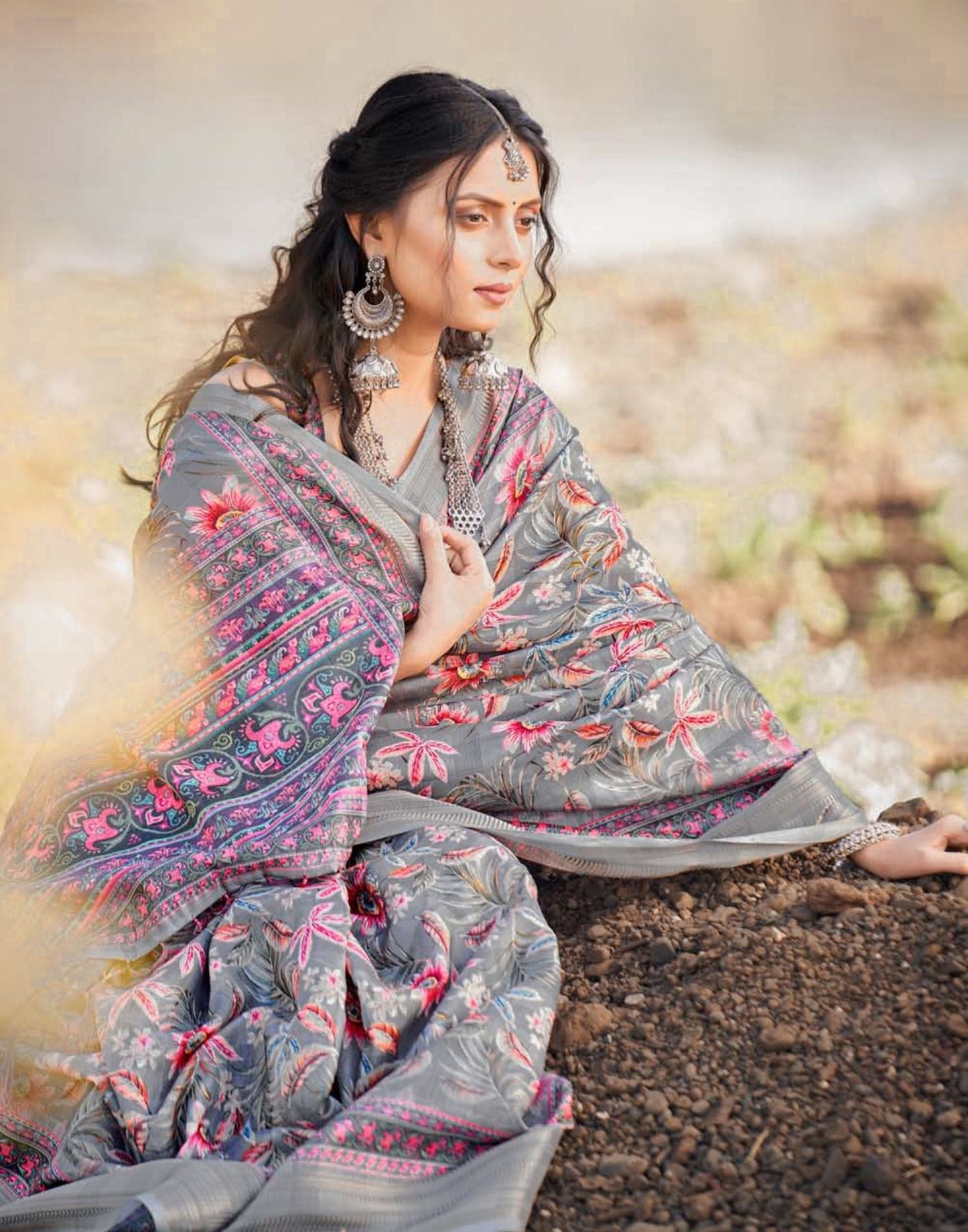 Grey Cotton Floral Printed Saree With Tassel | Leemboodi