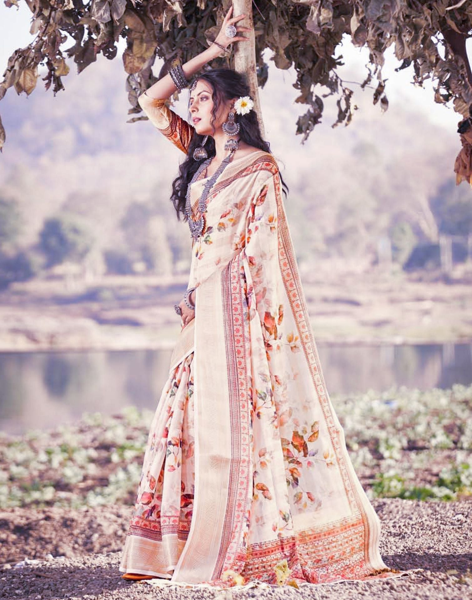 Cream Cotton Floral Printed Saree With Tassel | Leemboodi