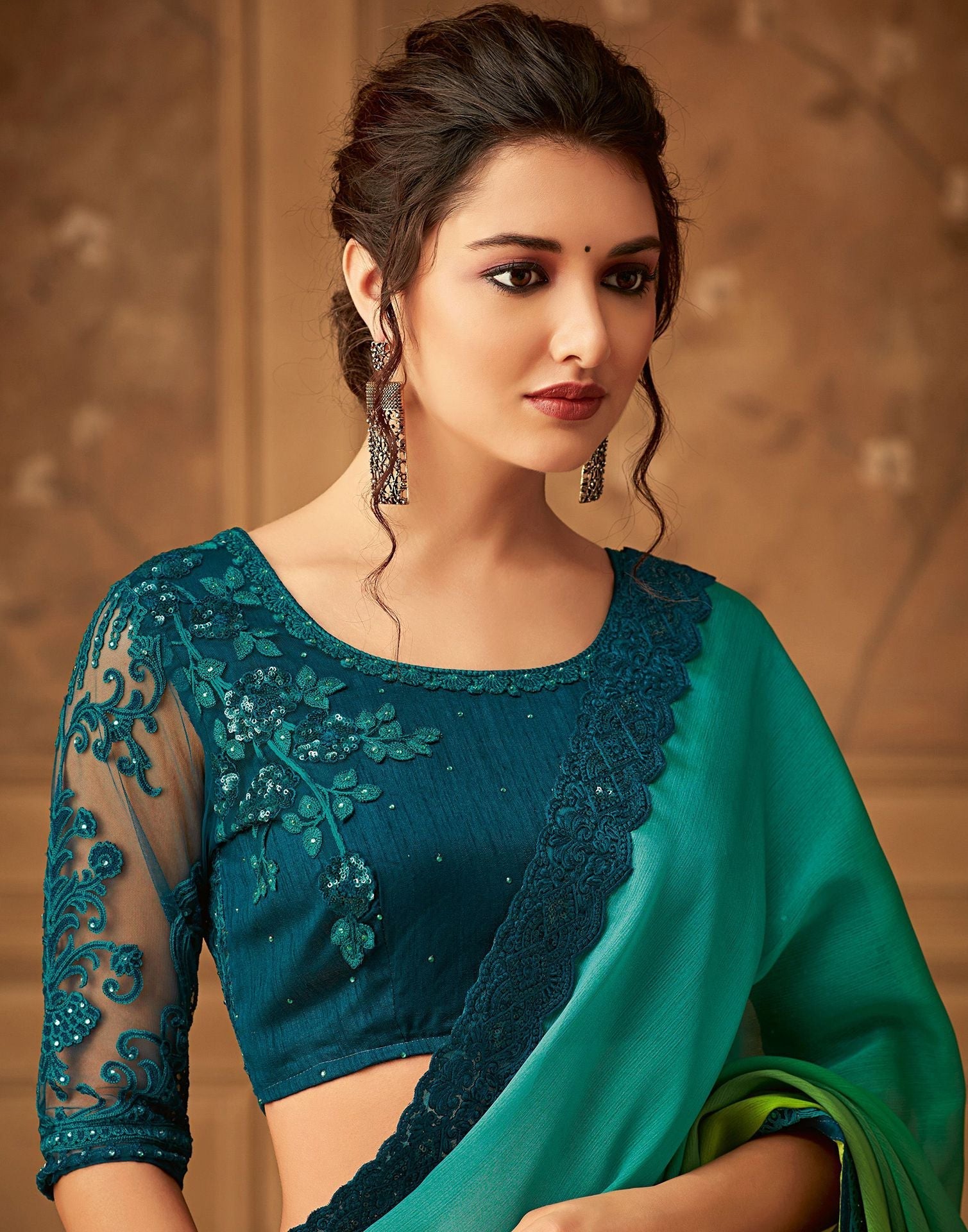 Parrot Green Chiffon Plain Saree | Leemboodi