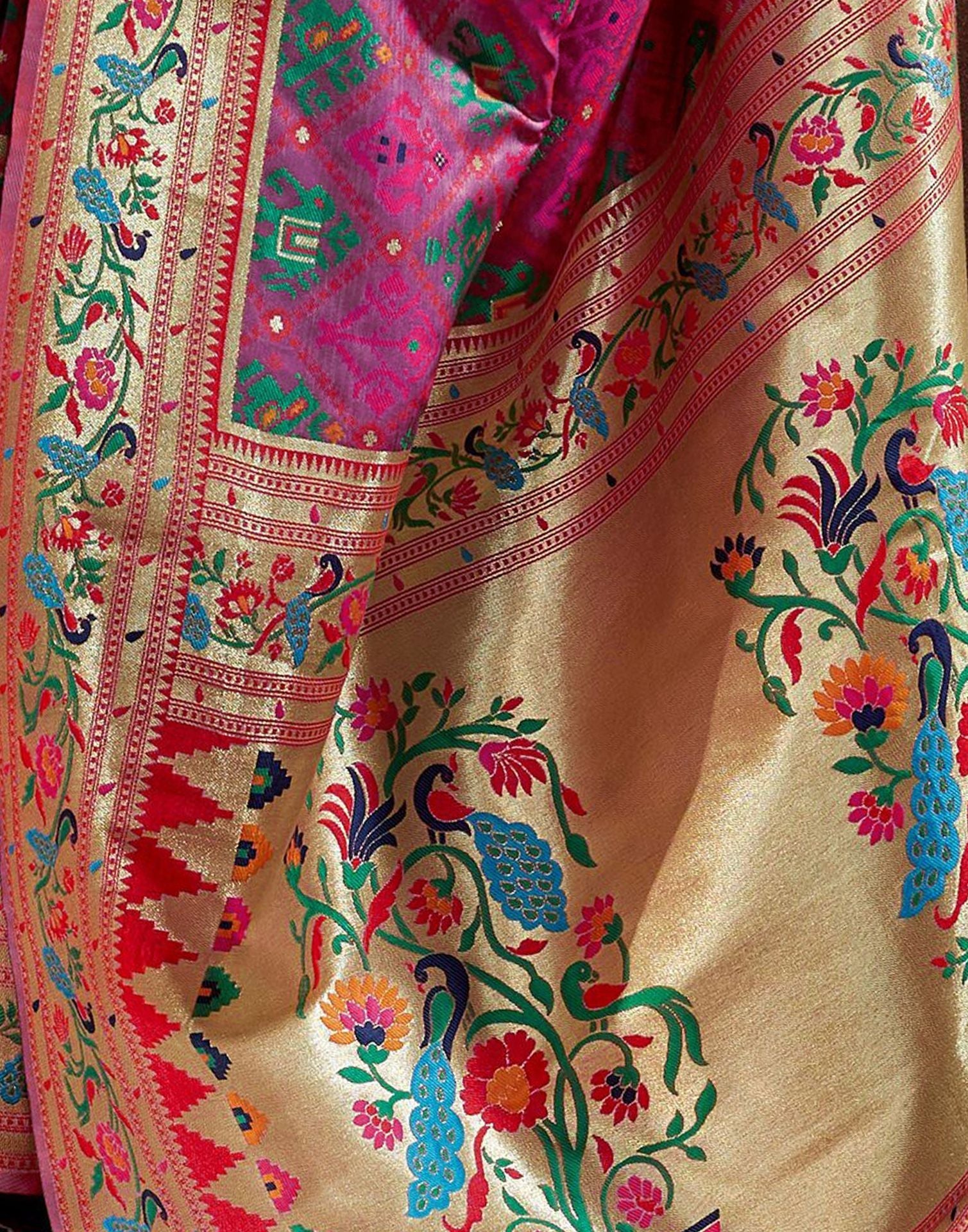 Pink Silk Weaving Banarasi Saree With Tassel | Leemboodi