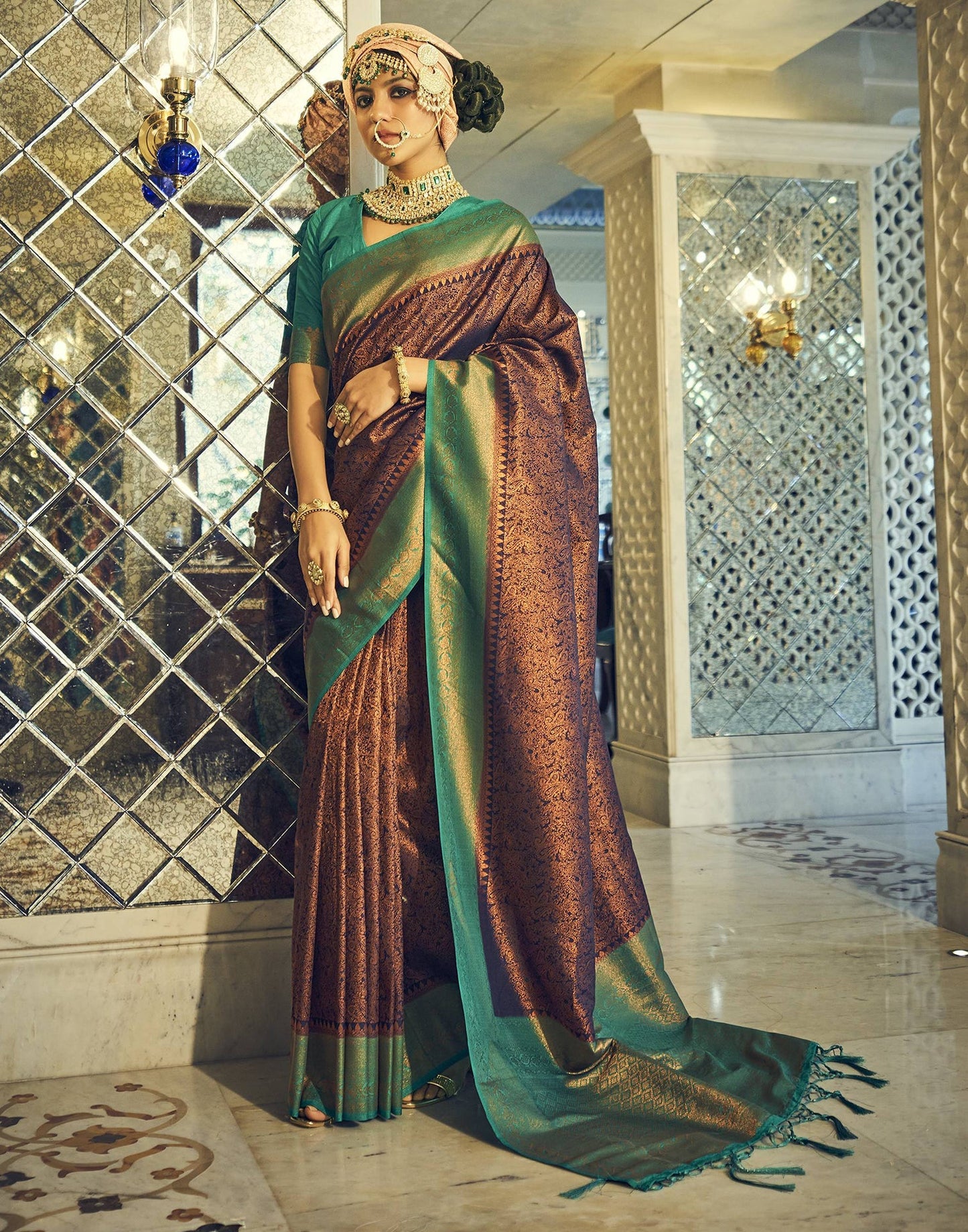 Navy Blue Silk Kanjivaram Weaving Saree With Tassel | Leemboodi