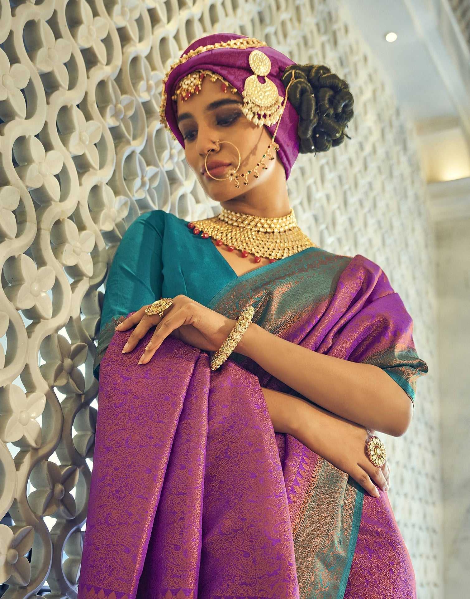 Dark Purple Silk Kanjivaram Weaving Saree With Tassel | Leemboodi