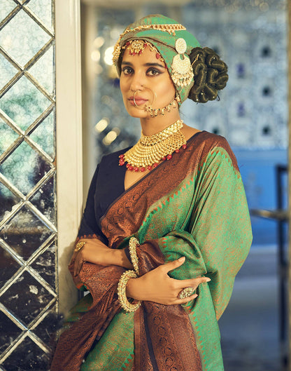 Green Silk Kanjivaram Weaving Saree With Tassel | Leemboodi
