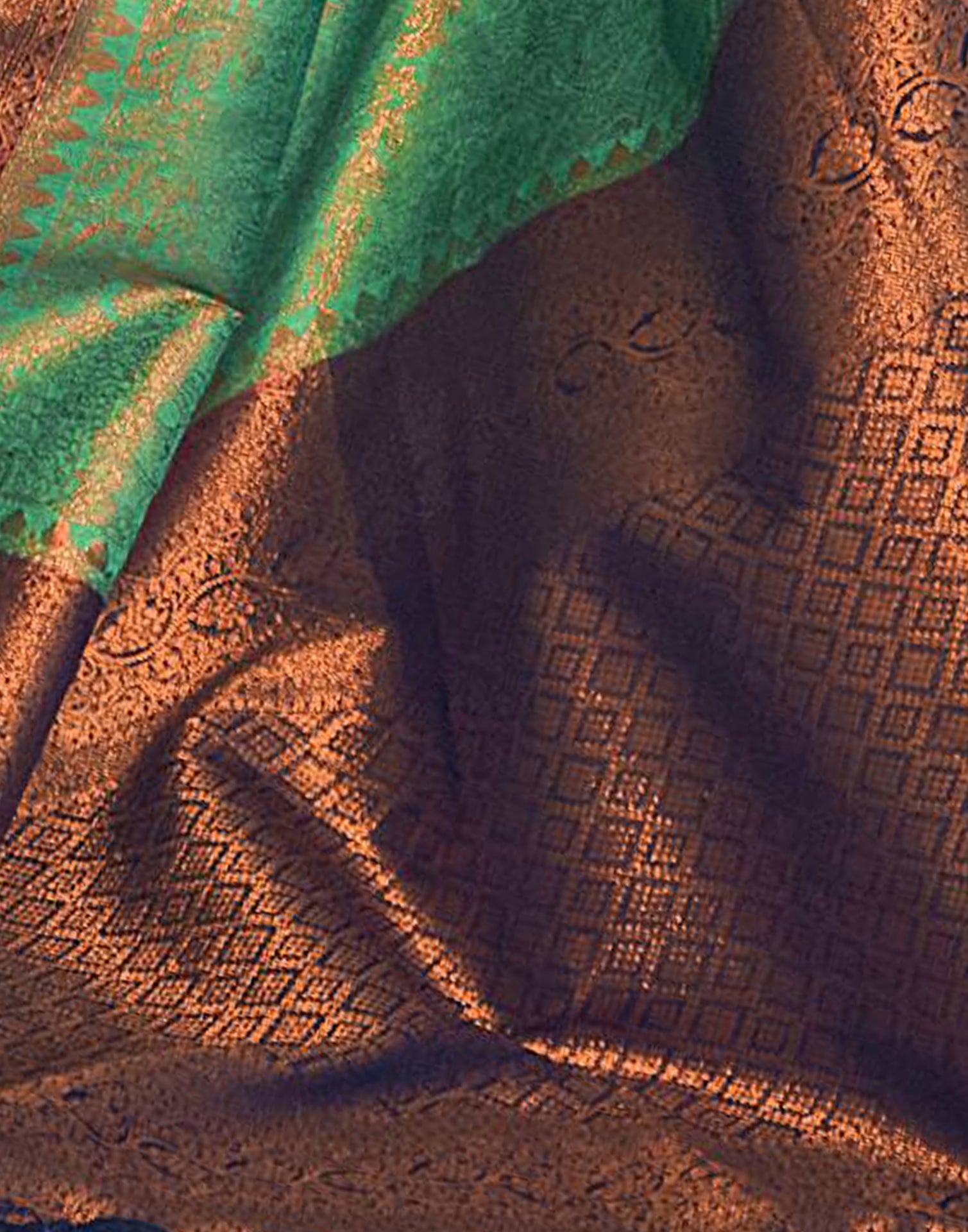 Green Silk Kanjivaram Weaving Saree With Tassel | Leemboodi