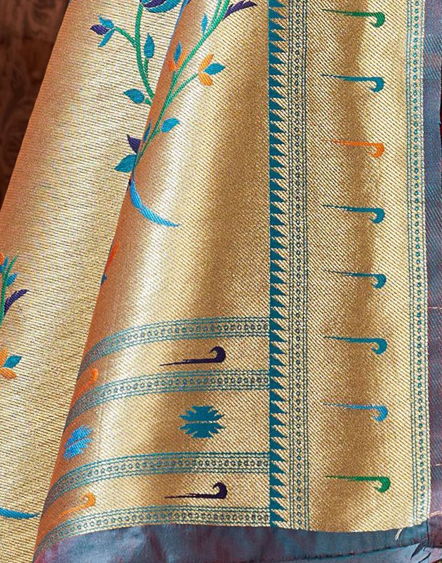 Dark Pink Silk Weaving Paithani Saree | Leemboodi