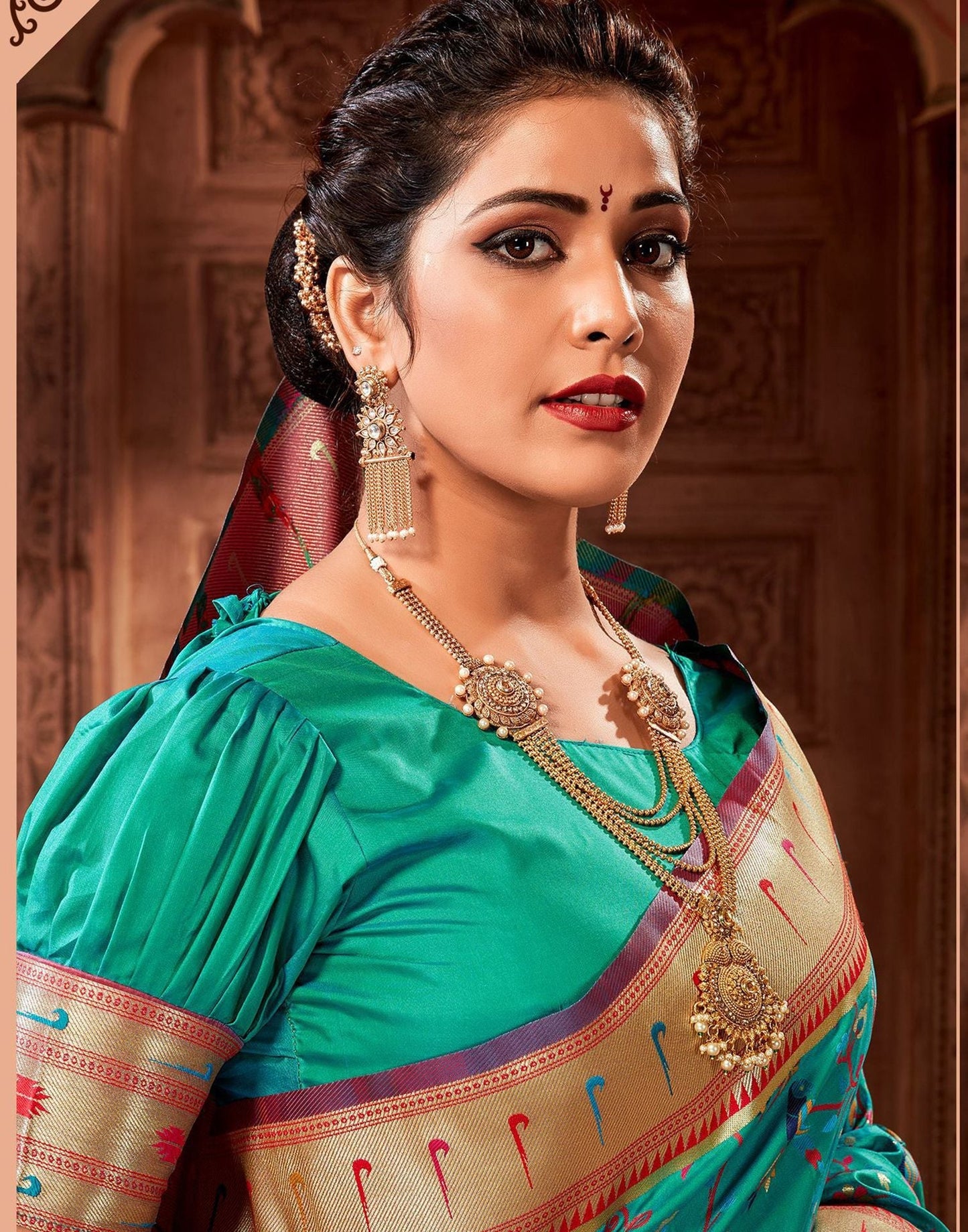 Teal Green Silk Weaving Paithani Saree | Leemboodi