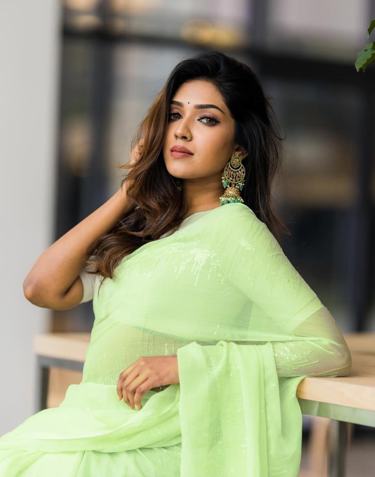 Parrot Green Georgette Sequence Saree | Leemboodi