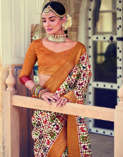 White Patola Silk Printed Saree | Leemboodi