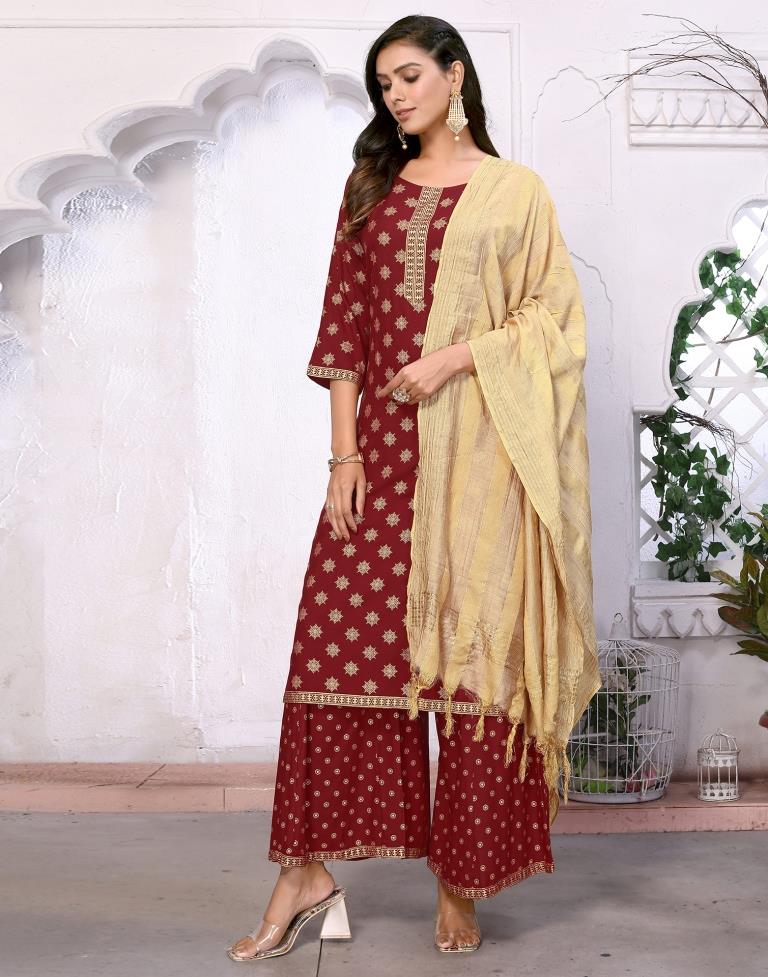 Maroon Foil Prined Kurta With Pant And Dupatta