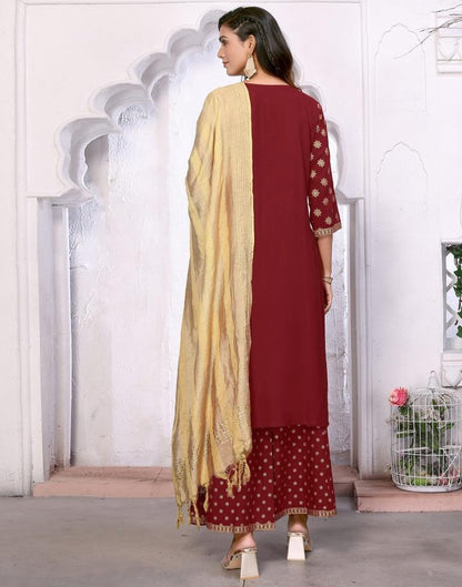 Maroon Foil Prined Kurta With Pant And Dupatta