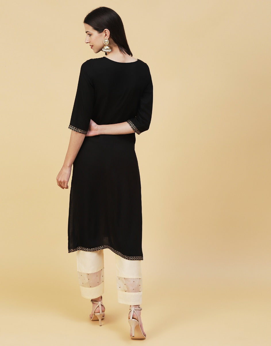 Beauteous Black Printed Kurti | Sudathi