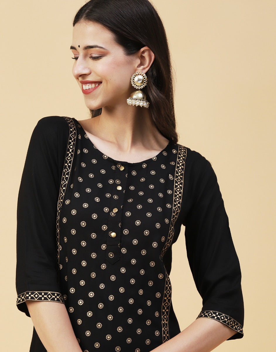 Beauteous Black Printed Kurti | Sudathi
