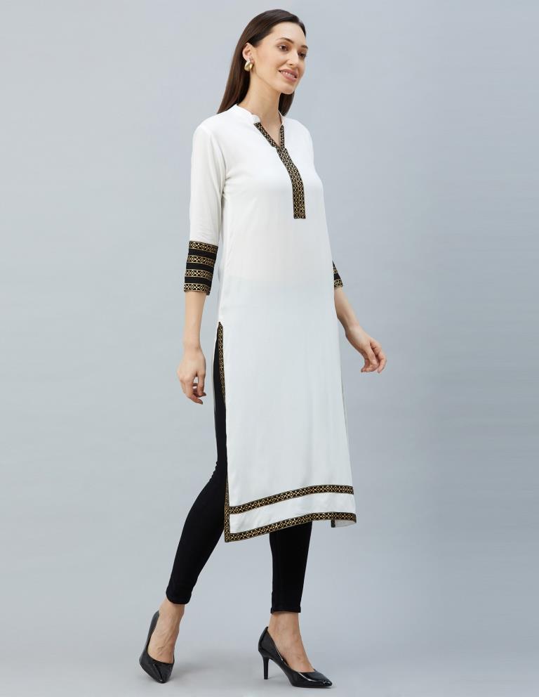Delightful White Coloured Laced, Foil Print Rayon Kurti | Leemboodi