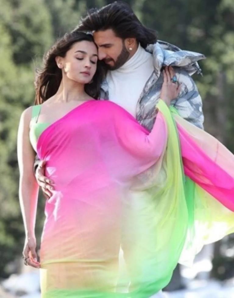 Pink Georgette Printed Saree