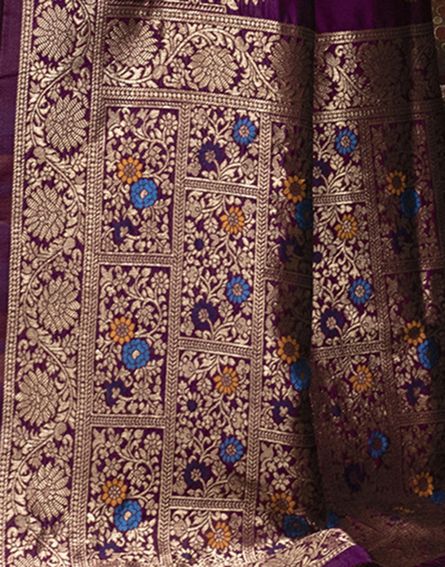 Magenta Weaving Silk Banarasi Saree