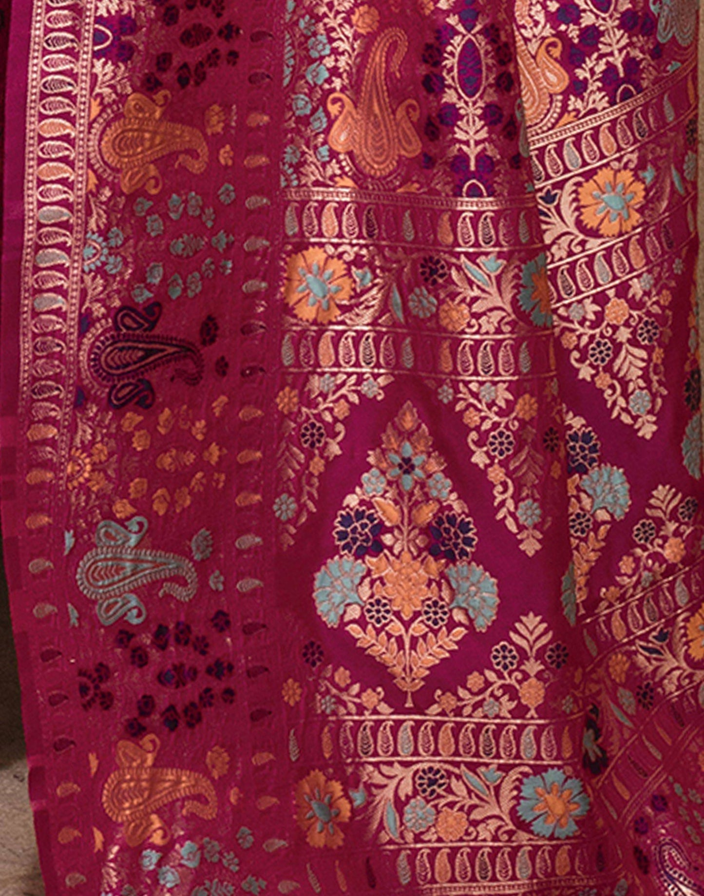 Pink Weaving Silk Banarasi Saree