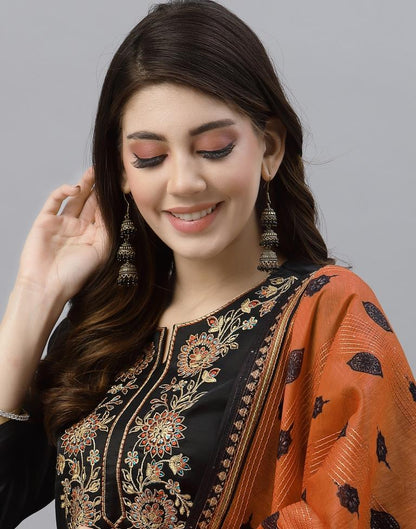 Black Kurti With Pant And Dupatta | Leemboodi