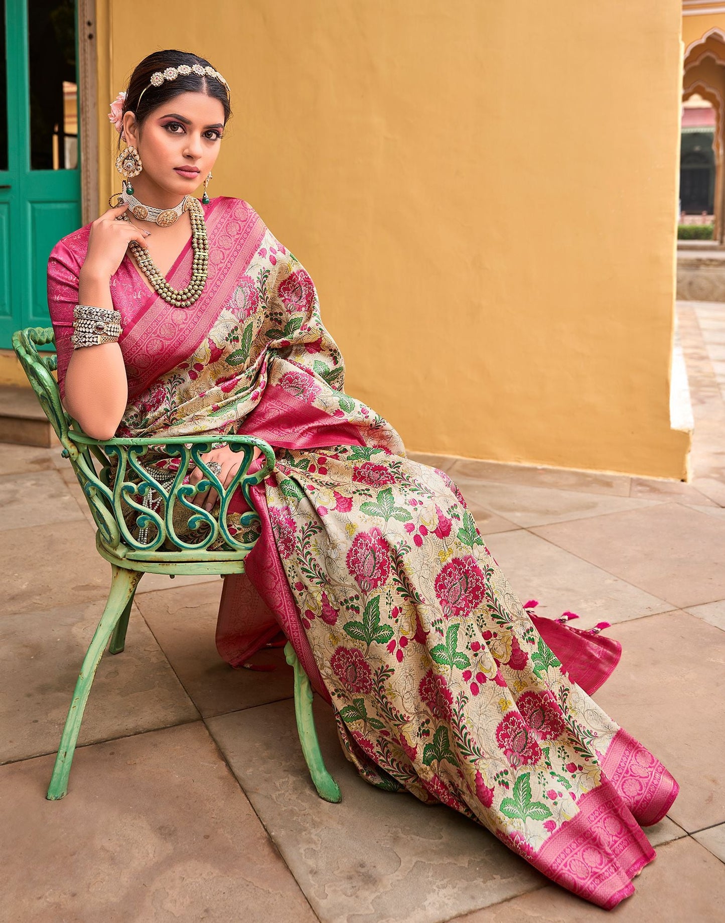 Beige & pink Printed Silk Saree