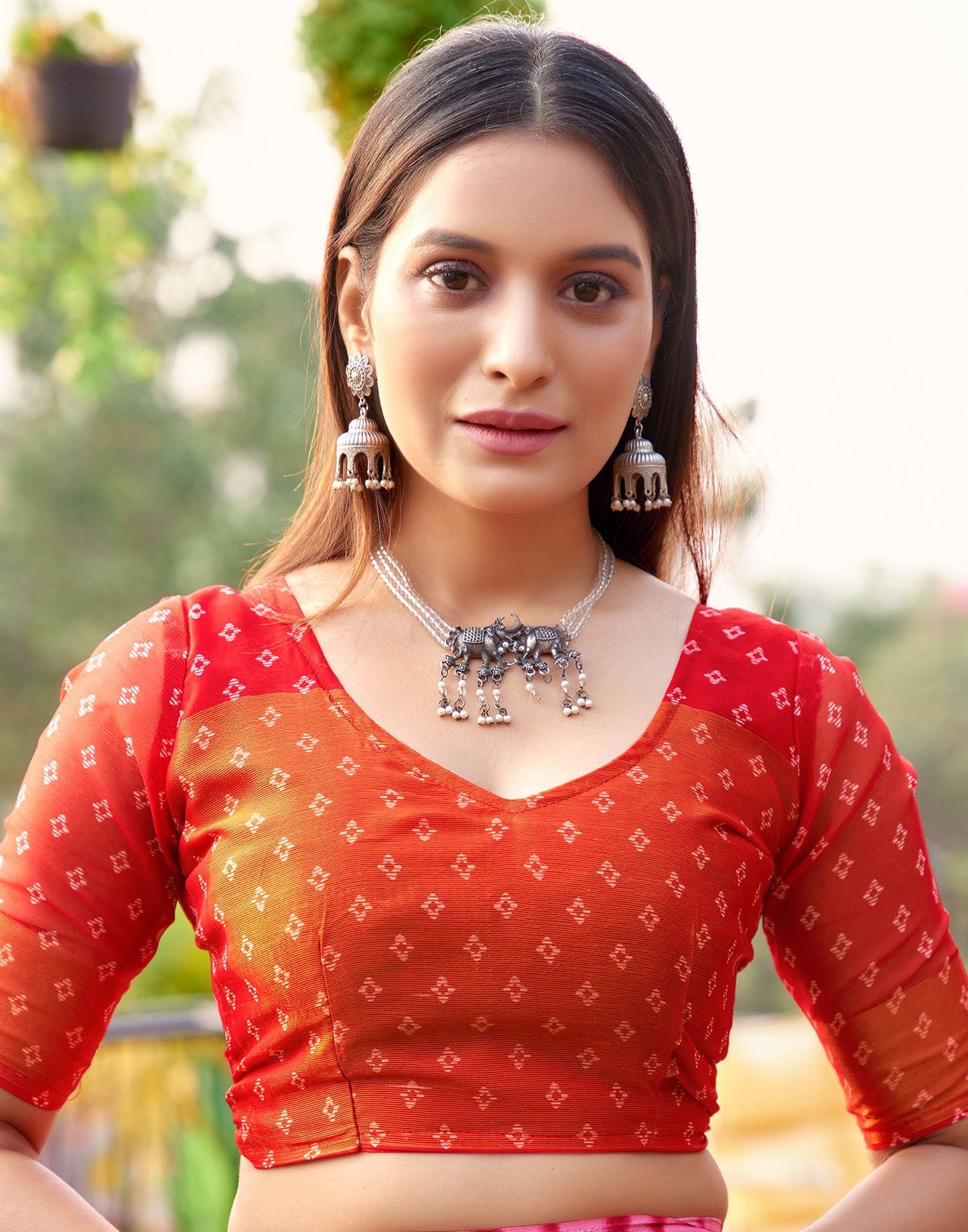 Grey & Red Printed Chiffon Saree