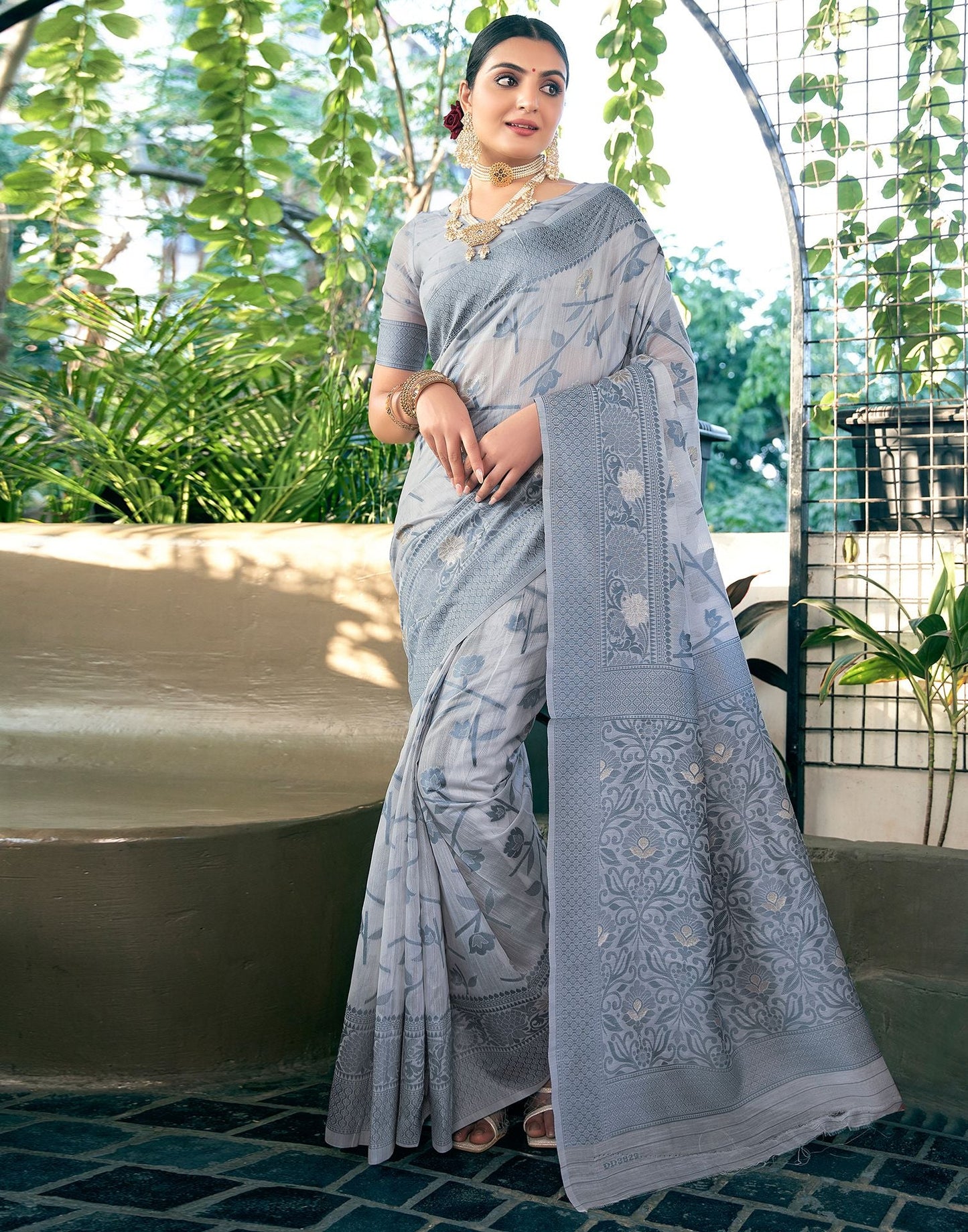 Light Grey Jacquard Linen Saree