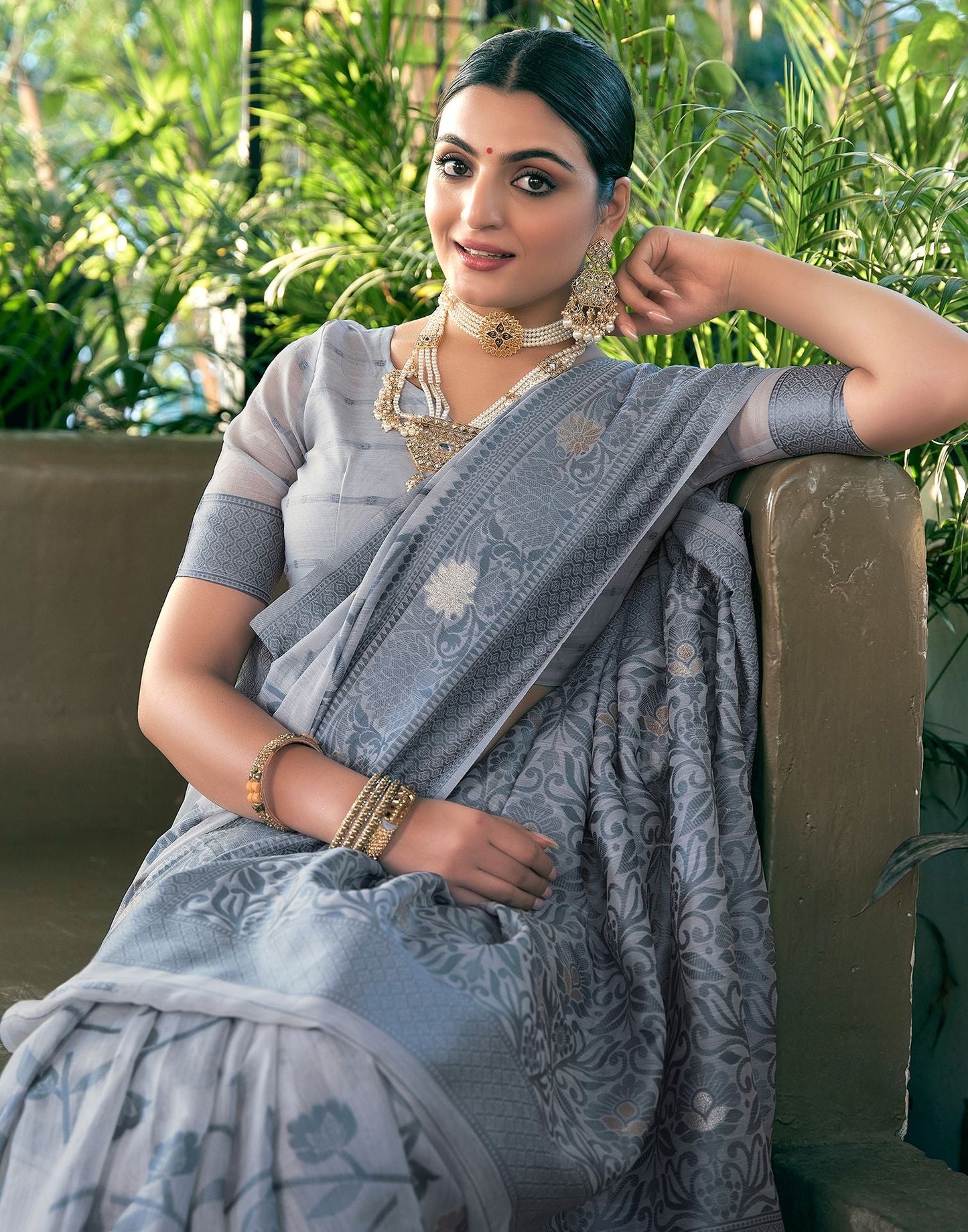 Light Grey Jacquard Linen Saree