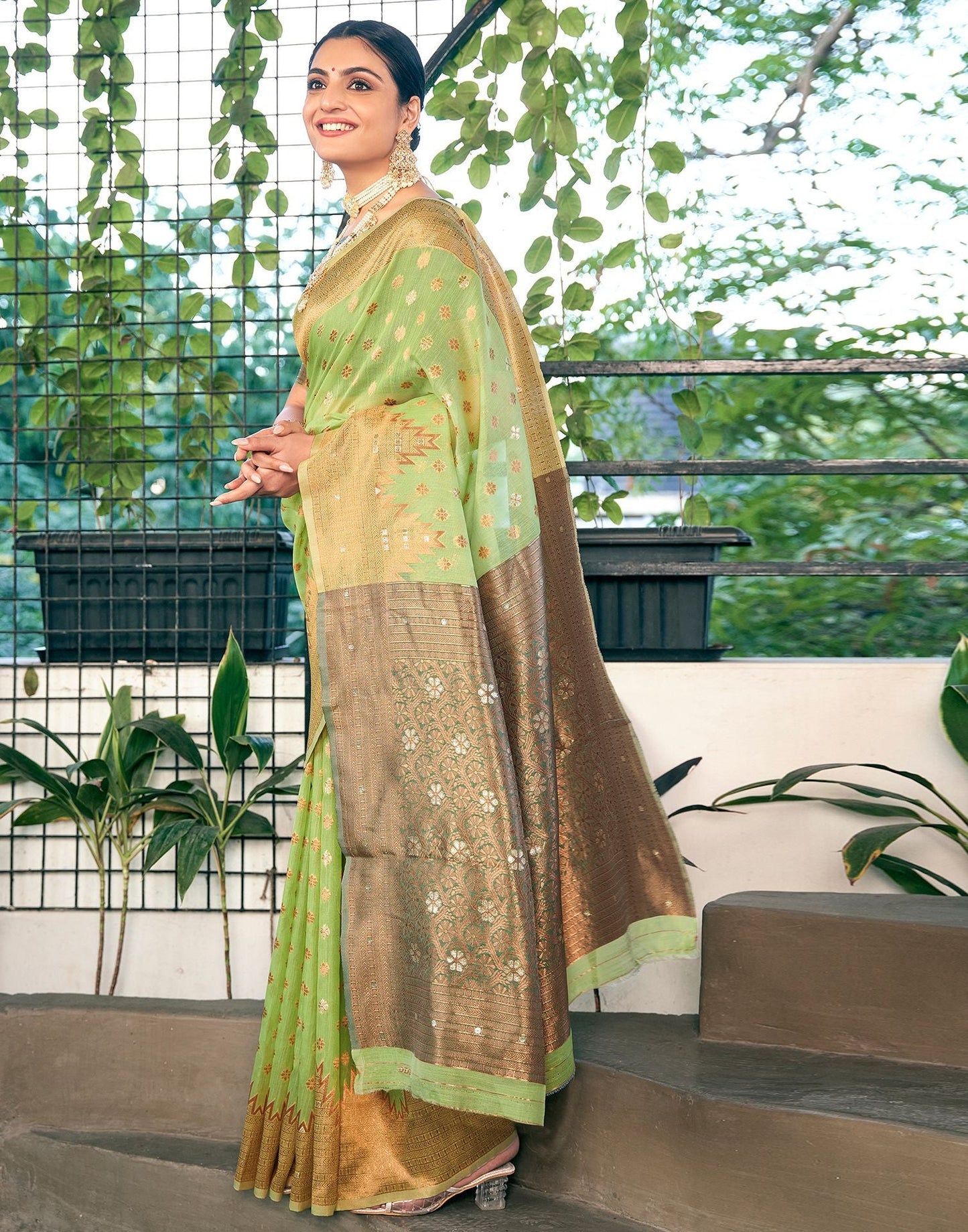 Light Green Jacquard Linen Saree