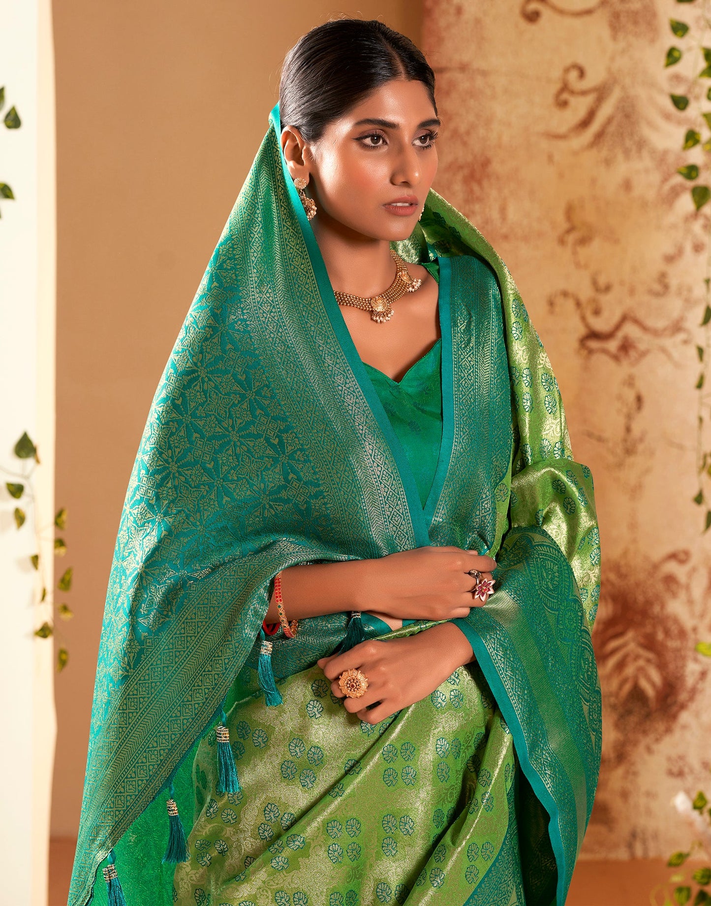 Green Silk Weaving Saree